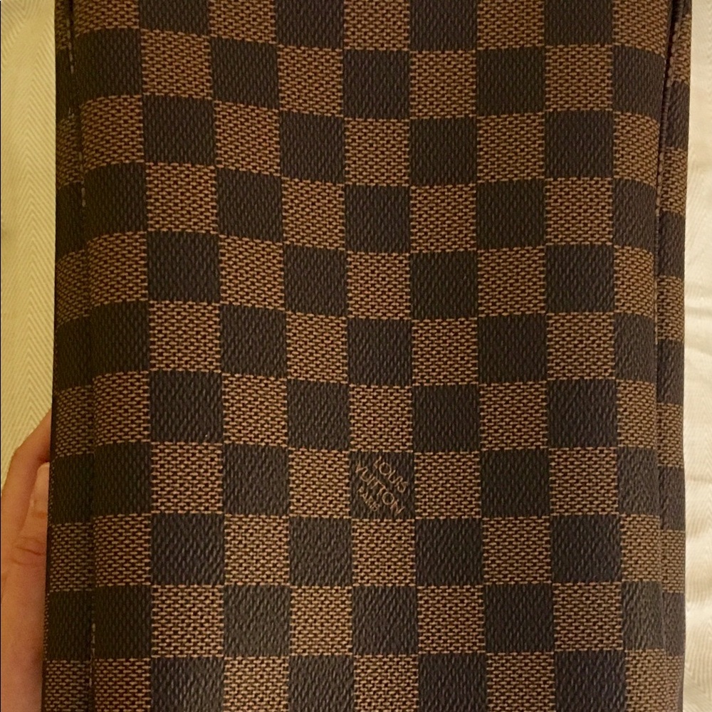 Lv Authentication - Picture 5 of 8